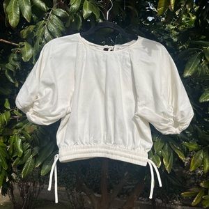 SHONA JOY off white puff short sleeve elastic waist tie back blouse top